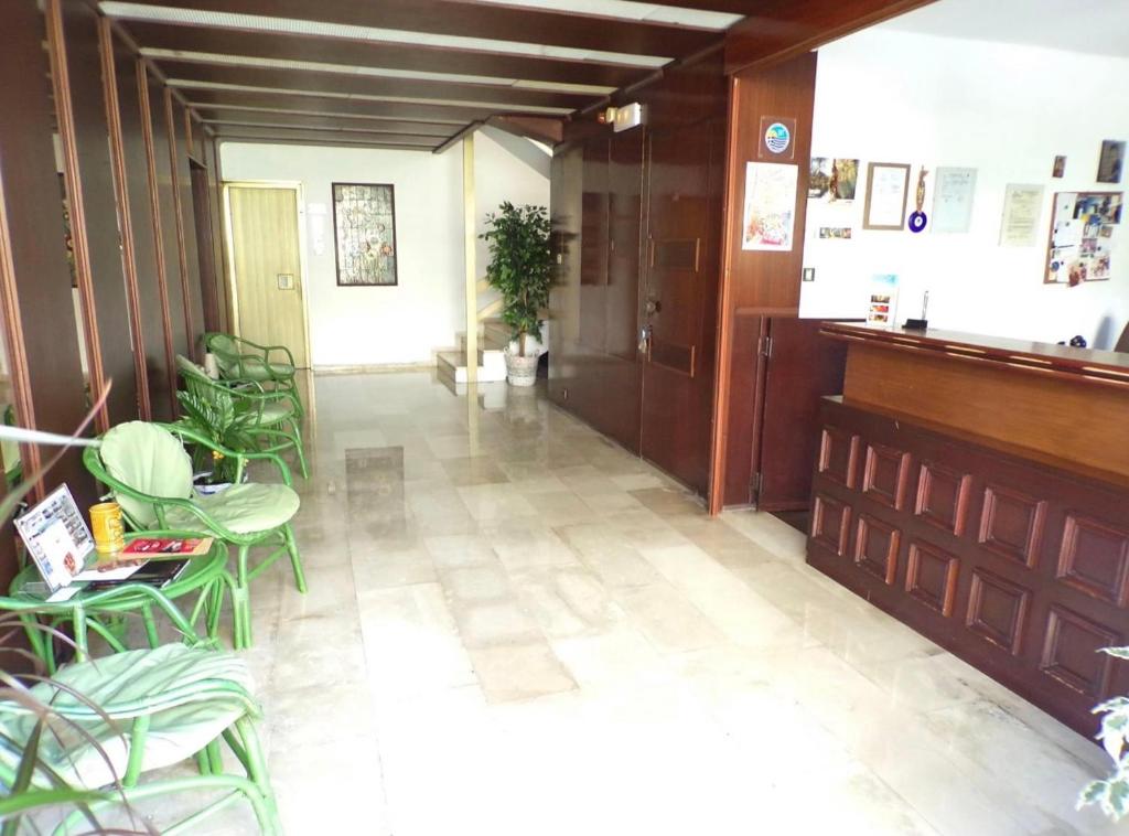 EVA APARTHOTEL room 6